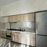 Appartement Adi's *