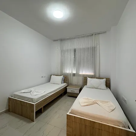 Apartament Adi's *