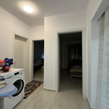 Adi's Apartament Wlora