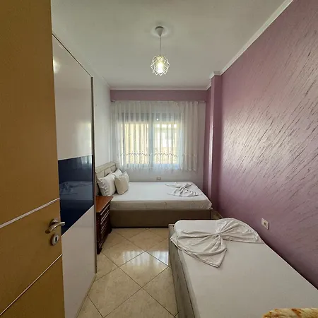 Apartament Adi's Wlora