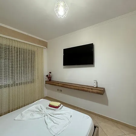 Apartment Adi's