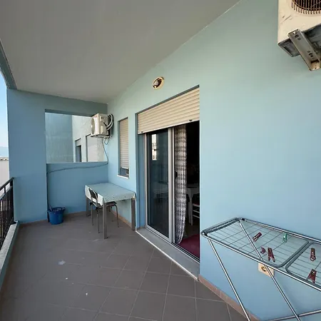 Apartment Adi's