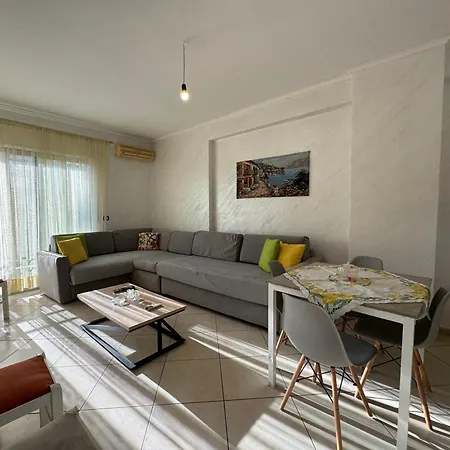 Apartment Adi's