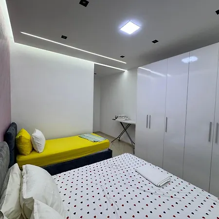 Appartement Adi's *